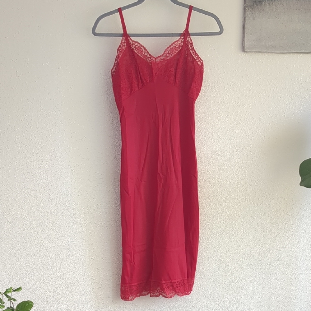 Vassarette Red Lace Chemise